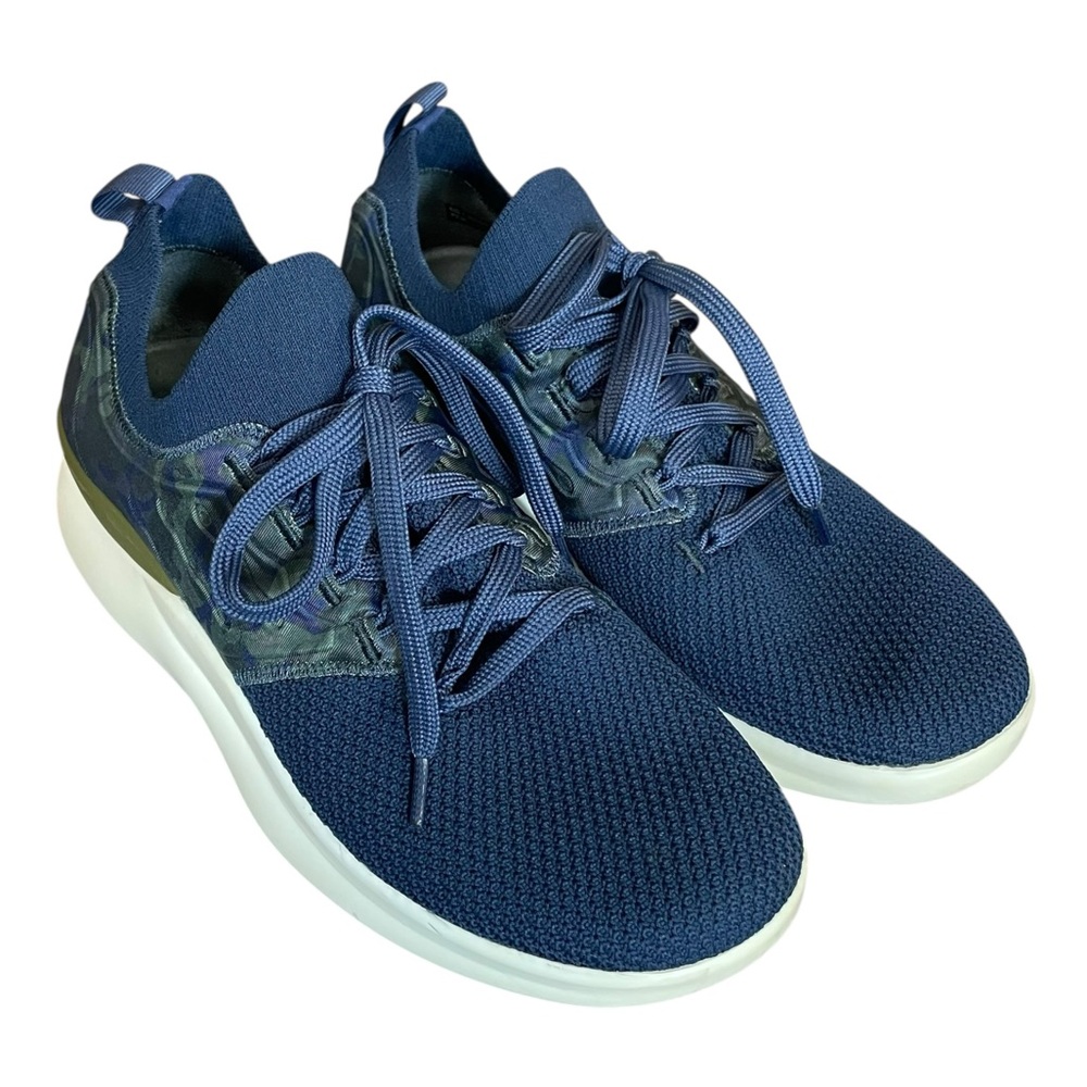Moshn Dresswood Camo smart knit slip in lace sneakers 9 M